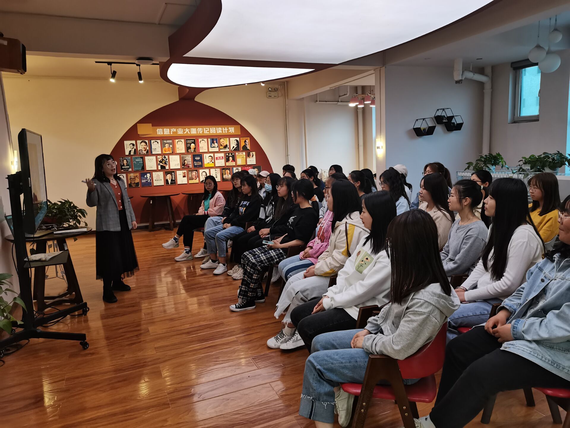 【活九见第87期】中印博弈:领土争端阴影下的较量