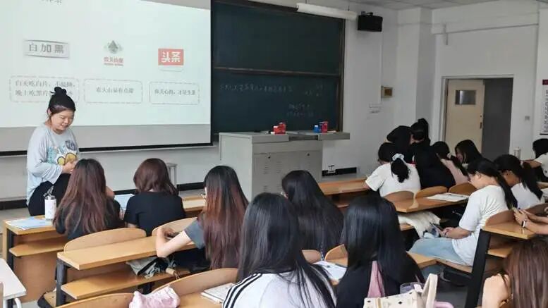 00c495359cf9242613c38de03ed4d76e