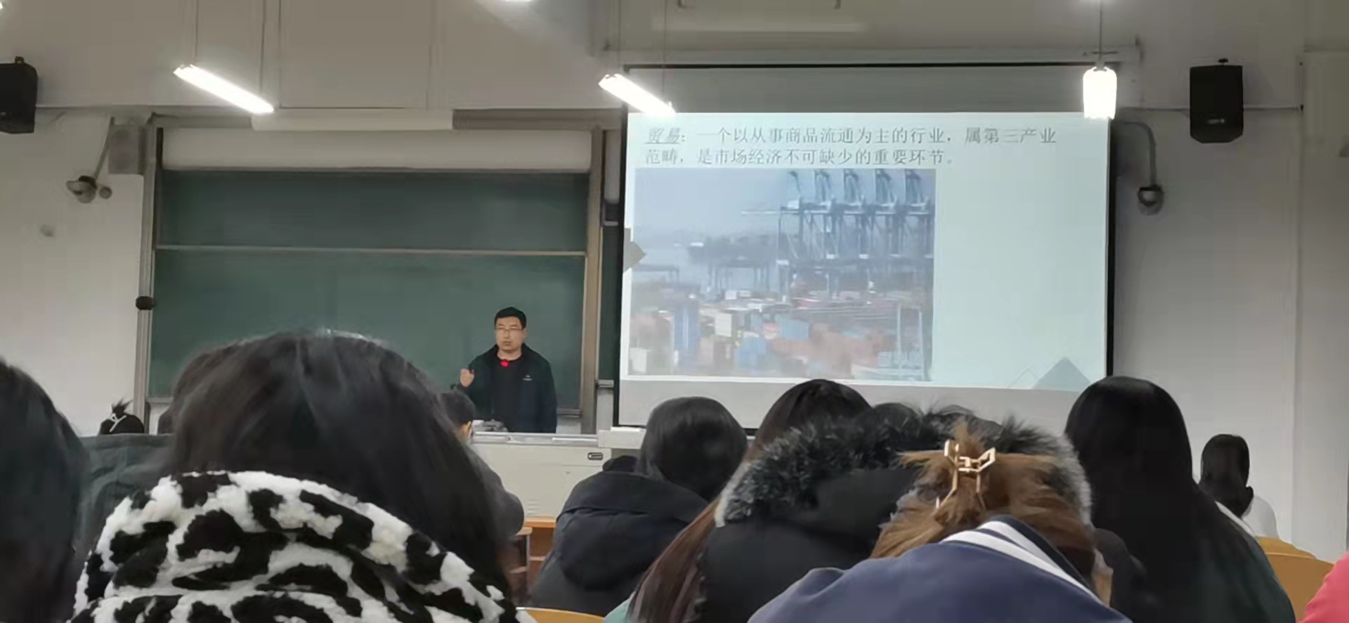 【通识教研】扎实教研,有序推进——记自然与社科教研室第十二周工作例会